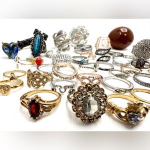 Vintage To Now Assorted Styles Fashion Rings 40 Piece Lot